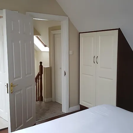 شقة فندقية St Bridget's 4*